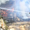 Incendio en una nave industrial en Calvelo