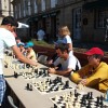 Partidas simultáneas de ajedrez en la Plaza de Santa María