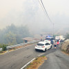 Tarefas de extinción do incendio en O Rañadoiro e Acevedo, en Ponte Sampaio