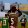David Castro se lamenta durante el partido Toledo-Pontevedra en el Salto del Caballo