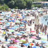 Playas de Poio y Marín durante la jornada calurosa del domingo 20 de agosto