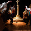 Representación da 'Galicia Insólita' de Os de Algures no Teatro Principal