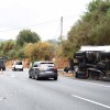 Accidente del trailer en la N-550 en Barro