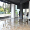 Agua acumulada en el acceso al complejo deportivo de Campolongo