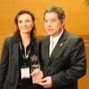 La presidenta de Intermodes, Natalie LeClerc, con el alcalde de Pontevedra, Miguel Fernández Lores
