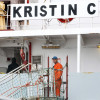 Buque 'Kristin C' en el puerto de Marín con dos polizones a bordo