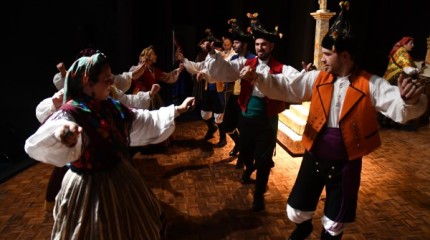 Os de Algures trae a 'Galicia Insólita' ao Teatro Principal