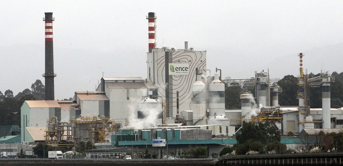 Complejo industrial de Ence en la ría de Pontevedra