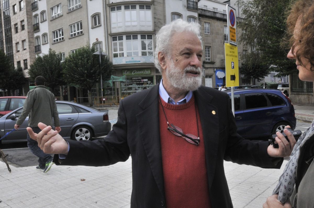 Francesco Tonucci en la Plaza de Barcelos