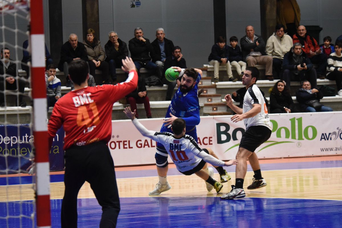 Partido entre Teucro y BMC Carabanchel en el Municipal