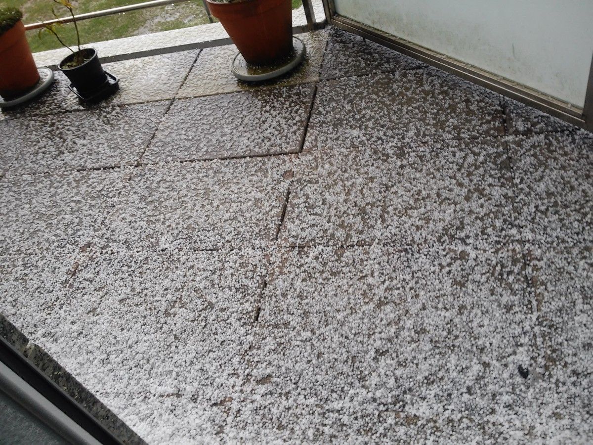 Granizo a primera hora de la mañana en Pontevedra