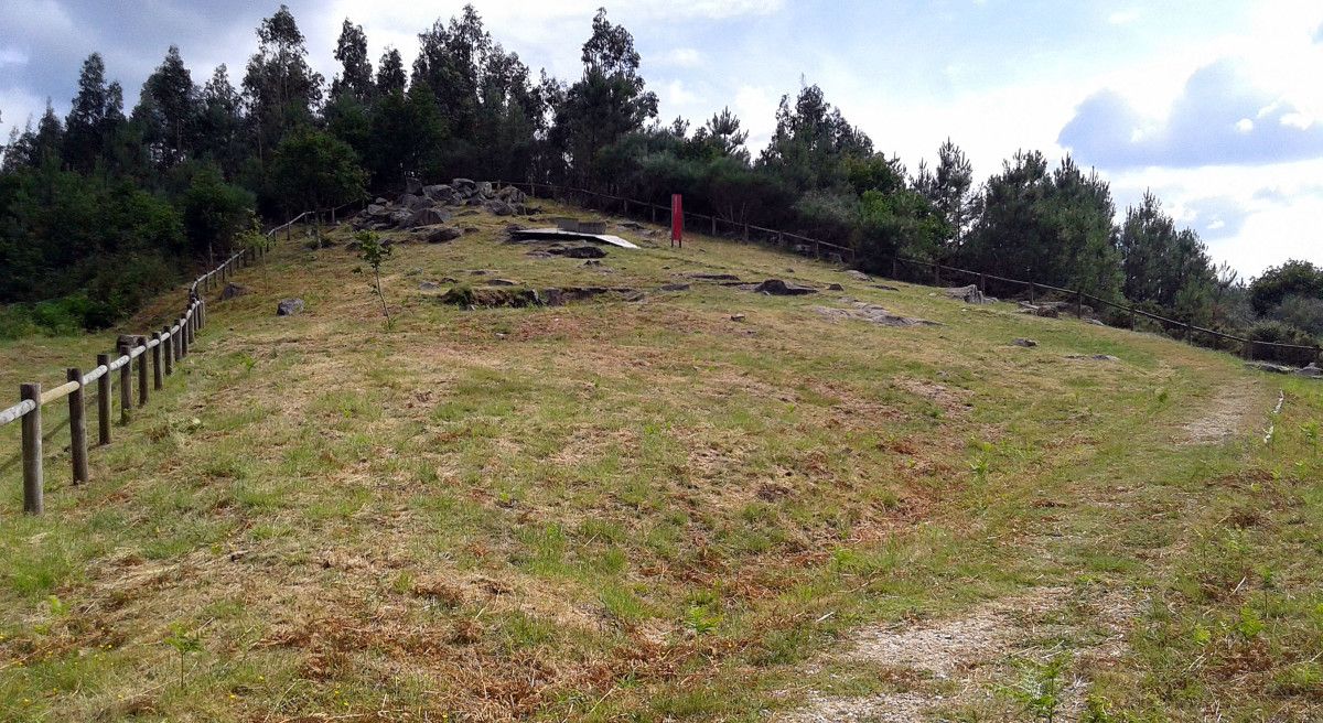 Área arqueolóxica de Tourón