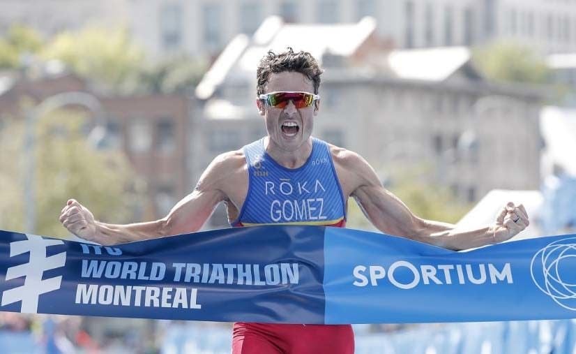 Javier Gómez Noya, entrando en meta en las Series Mundiales de Montreal