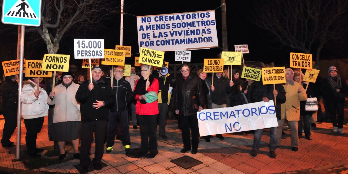 Concentración vecinal contra la instalación de crematorios en San Mauro