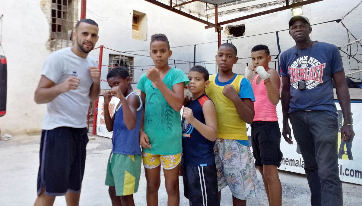 Aarón González en la Escuela de Boxeo de Centrohabana