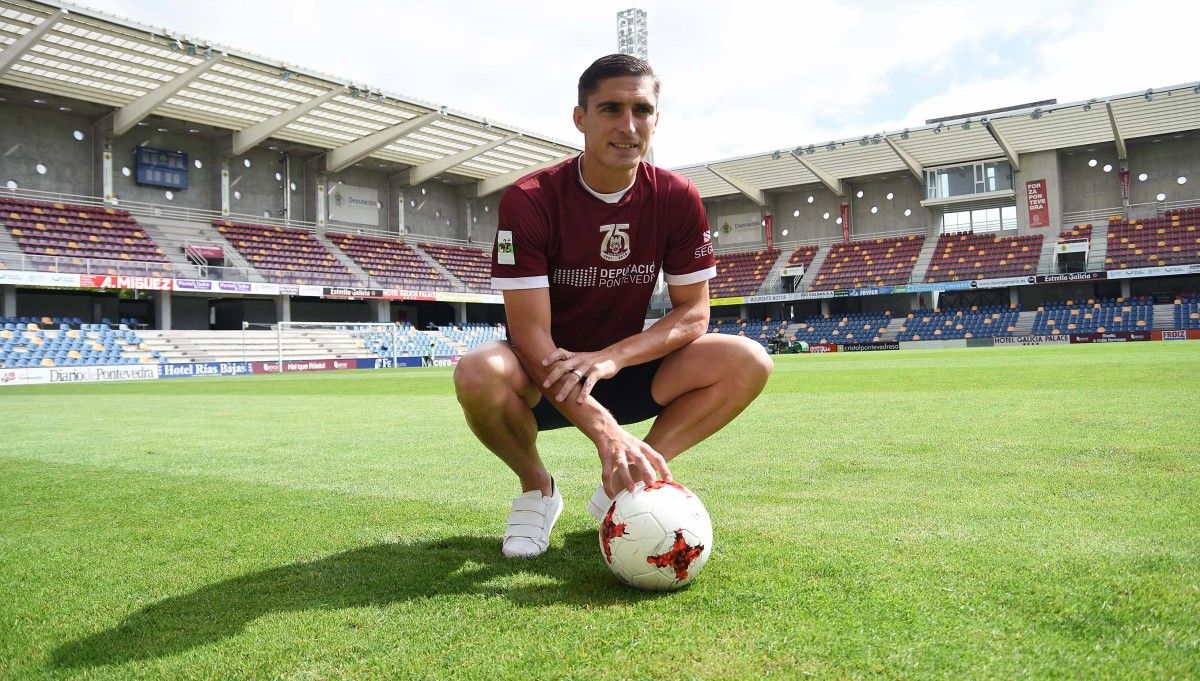 Jesús Berrocal, en su presentación como jugador del Pontevedra