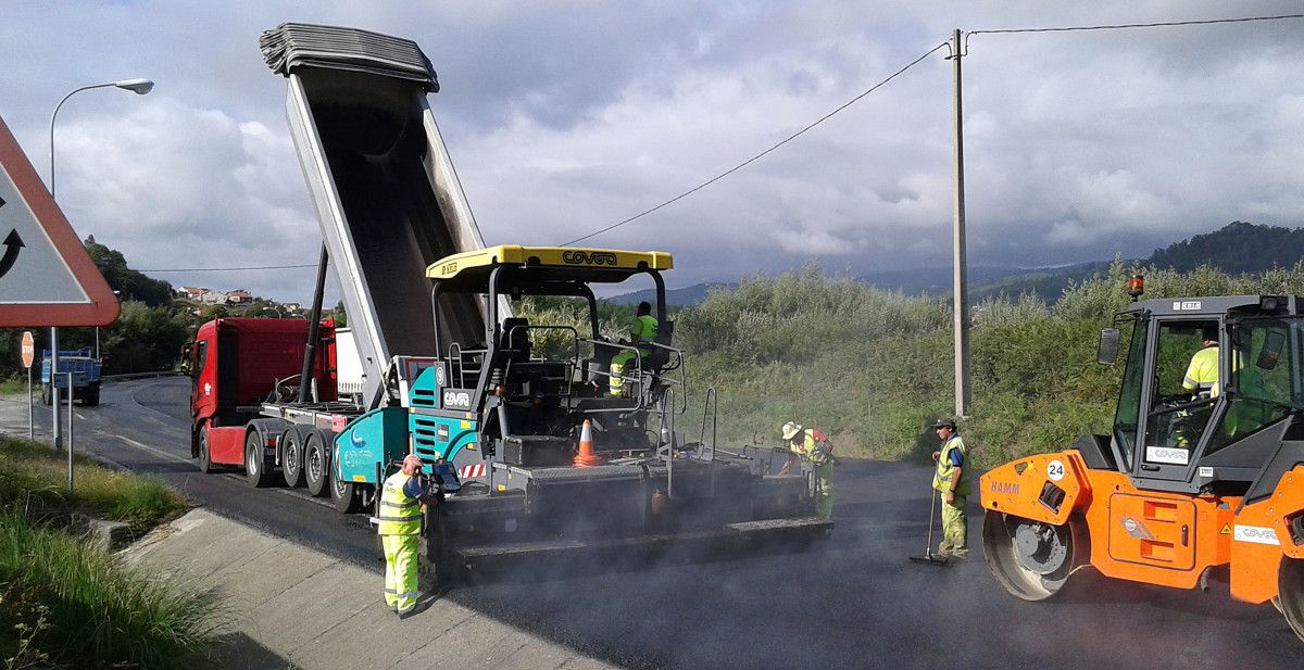 Asfaltado de la carretera PO-531 entre Pontevedra y Vilagarcía