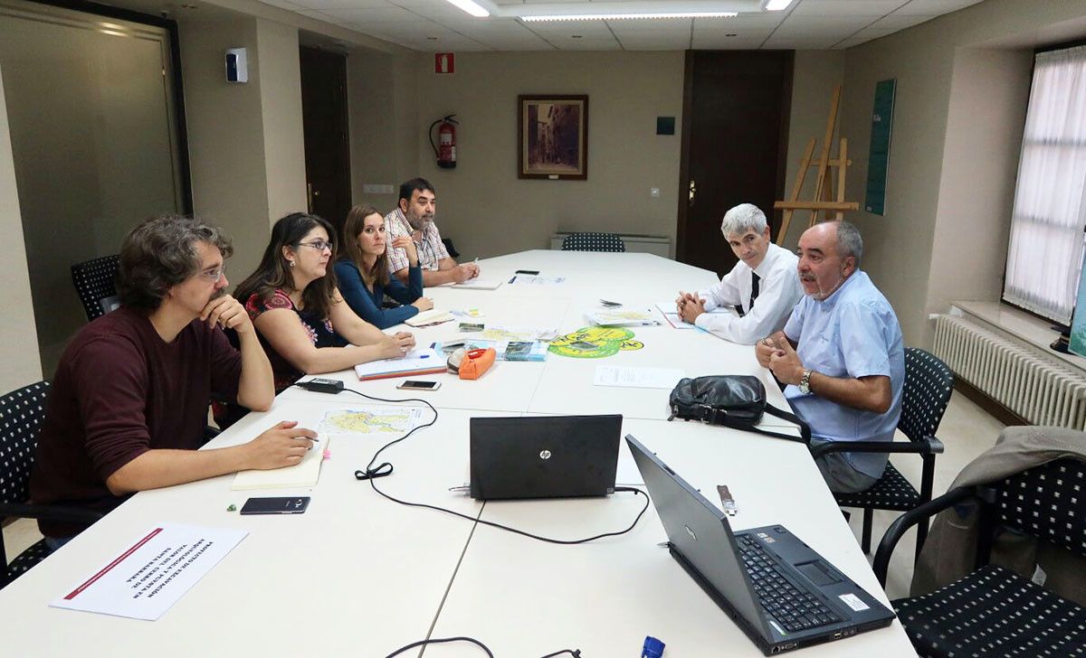 Reunión de trabajo de Daniel Macenlle con el gobierno municipal de Tudela