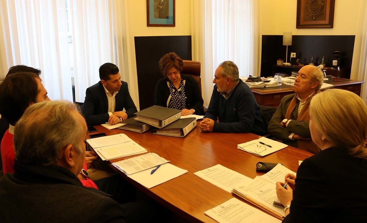 Reunión del alcalde de Ponte Caldelas con el delegado de la Xunta