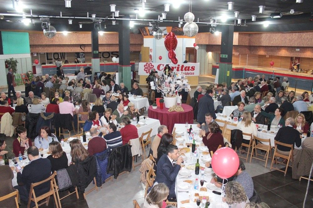 Cena solidaria de Cáritas Ponte Caldelas