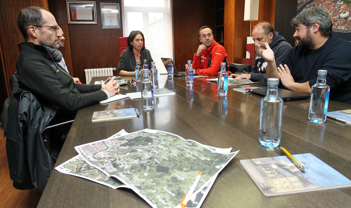 Visita a Pontevedra de los técnicos de la Federación Internacional de Triatlón 