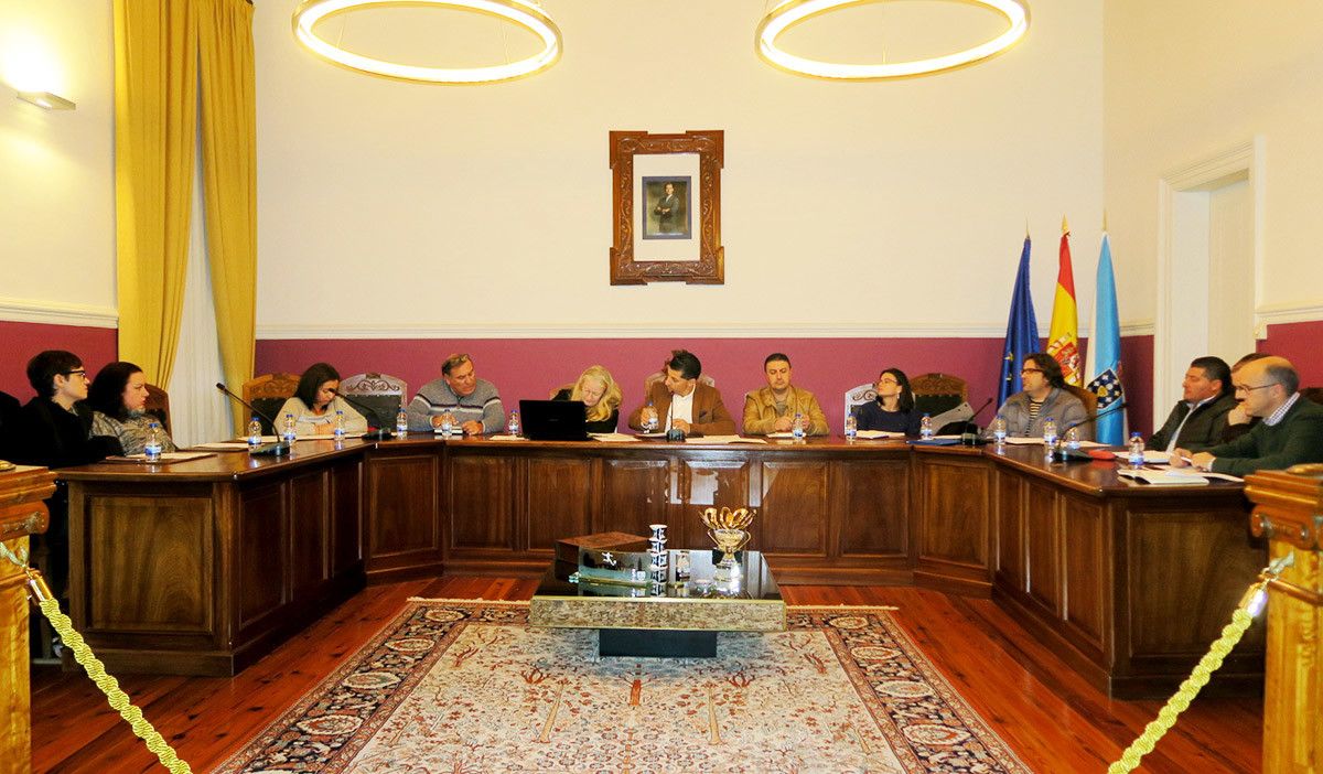 Pleno da corporación municipal de Ponte Caldelas