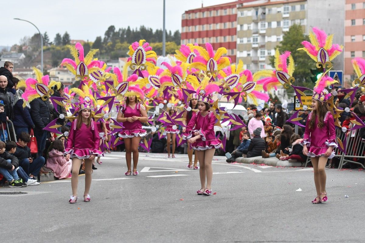 Galería de fotos del desfile del Entroido 2018 en Pontevedra (4)