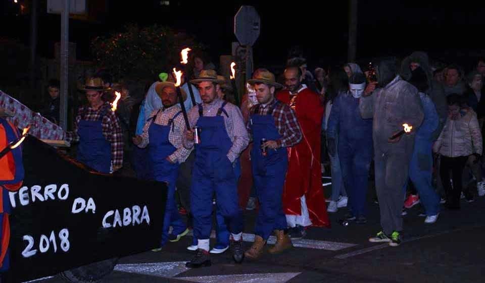 Enterro da cabra, en Vilalonga