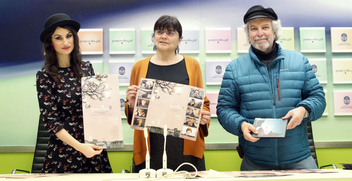 Yolanda Castaño, Carme da Silva y Antón Sobral durante la presentación en el Concello