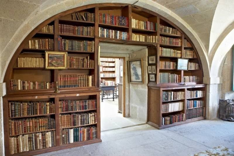 Biblioteca del Monasterio de Poio