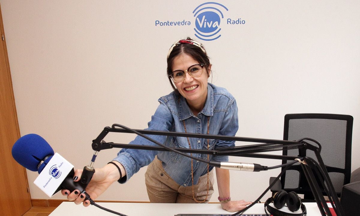 Anabel Gulías en el Puntazo de PontevedraViva Radio