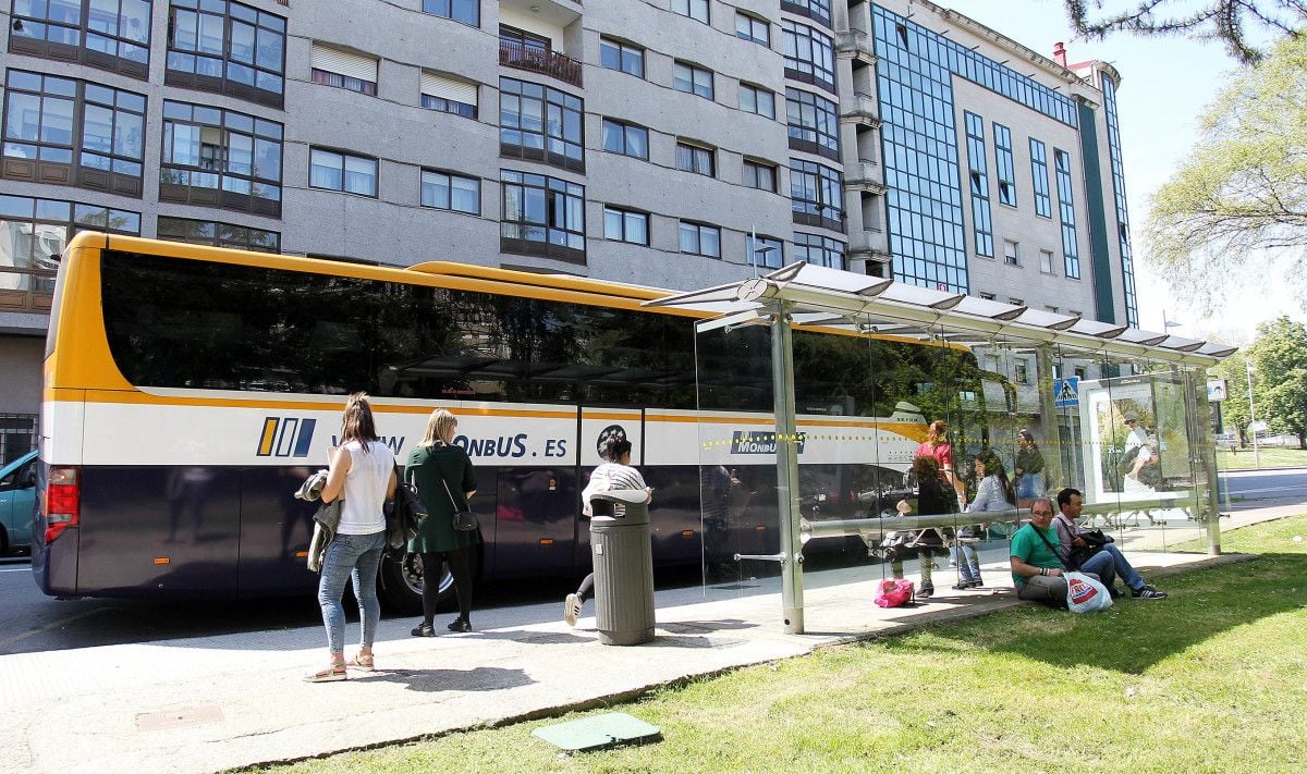 Autobús de transporte público