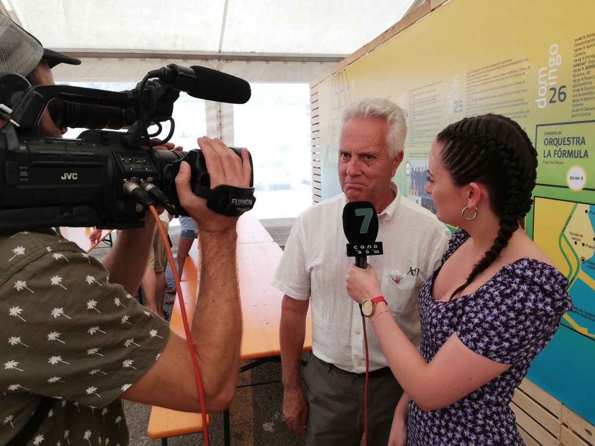 El alcalde de Poio Luciano Sobral durante una entrevista