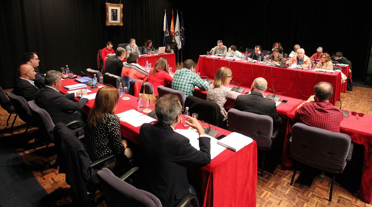 Pleno municipal en el Teatro Principal de Pontevedra