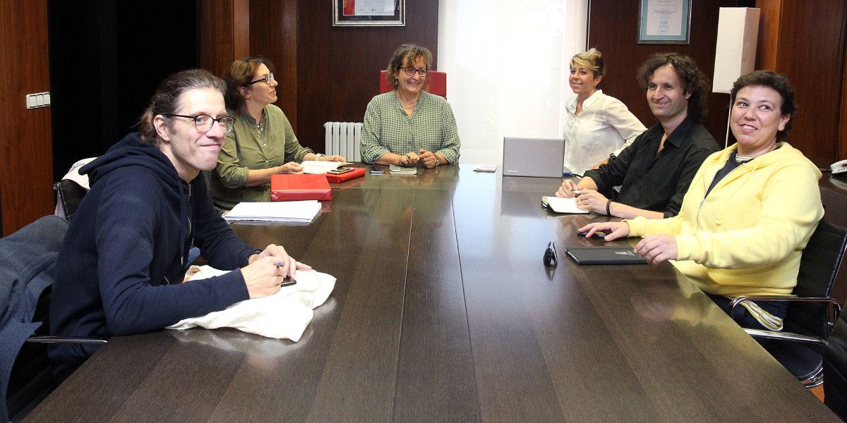 Reunión del jurado do premio de ilustración del Salón do Libro