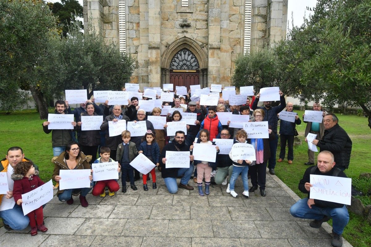 Movilización en Lourizán en reivindicación de unidad vecinal