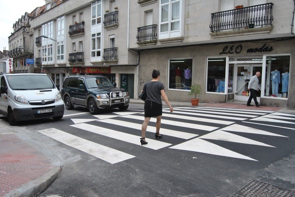 Pasos de peatones elevados en la Avenida de Pontevedra