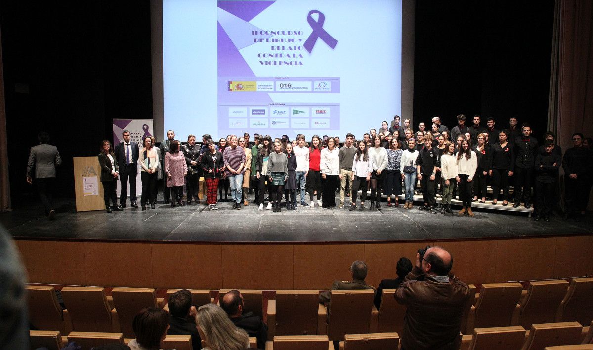 Entrega de premios del concurso de relato corto y dibujo contra la violencia de género 