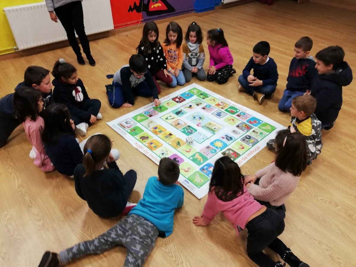 El "Juego de la miñoca" en el CEIP Pedro Antonio Cerviño de Campo Lameiro