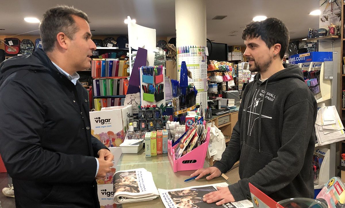 Visita de Rafa Domínguez a un local comercial de Pontevedra