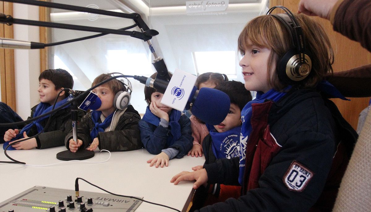 El alumnado de infantil del colegio de Ponte Sampaio visita PontevedraViva