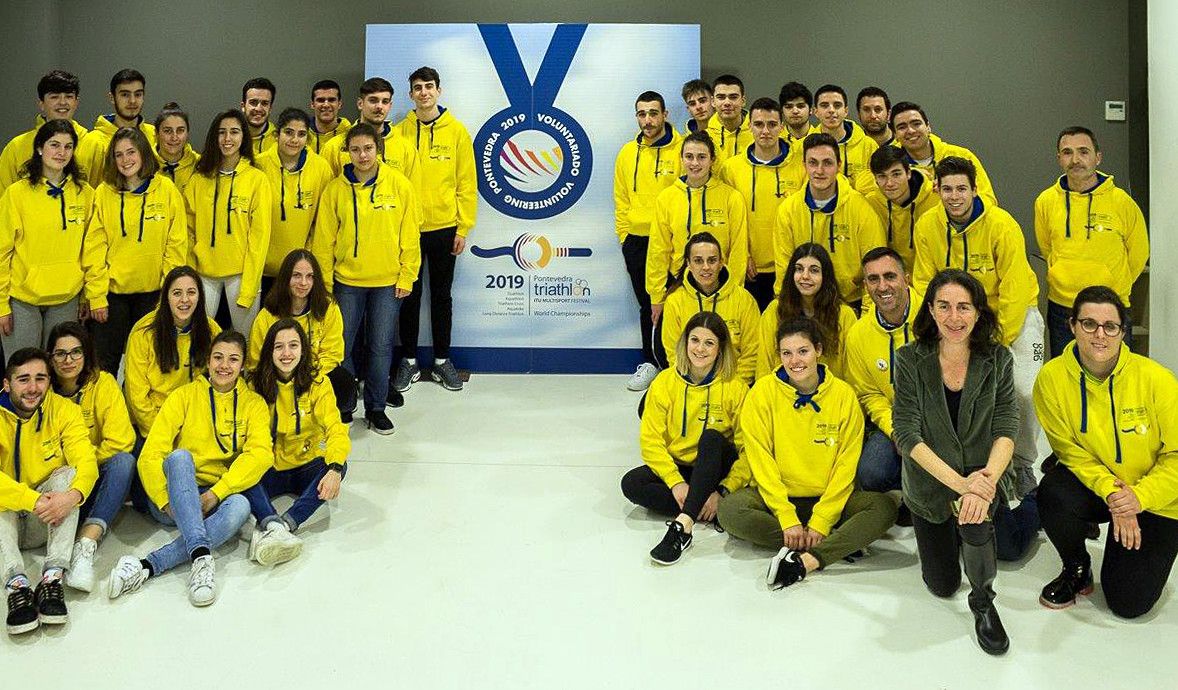 Voluntarios del ITU Multisport Festival de triatlón