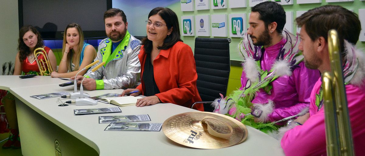 Presentación de Os Solfamidas como pregoneros del Entroido