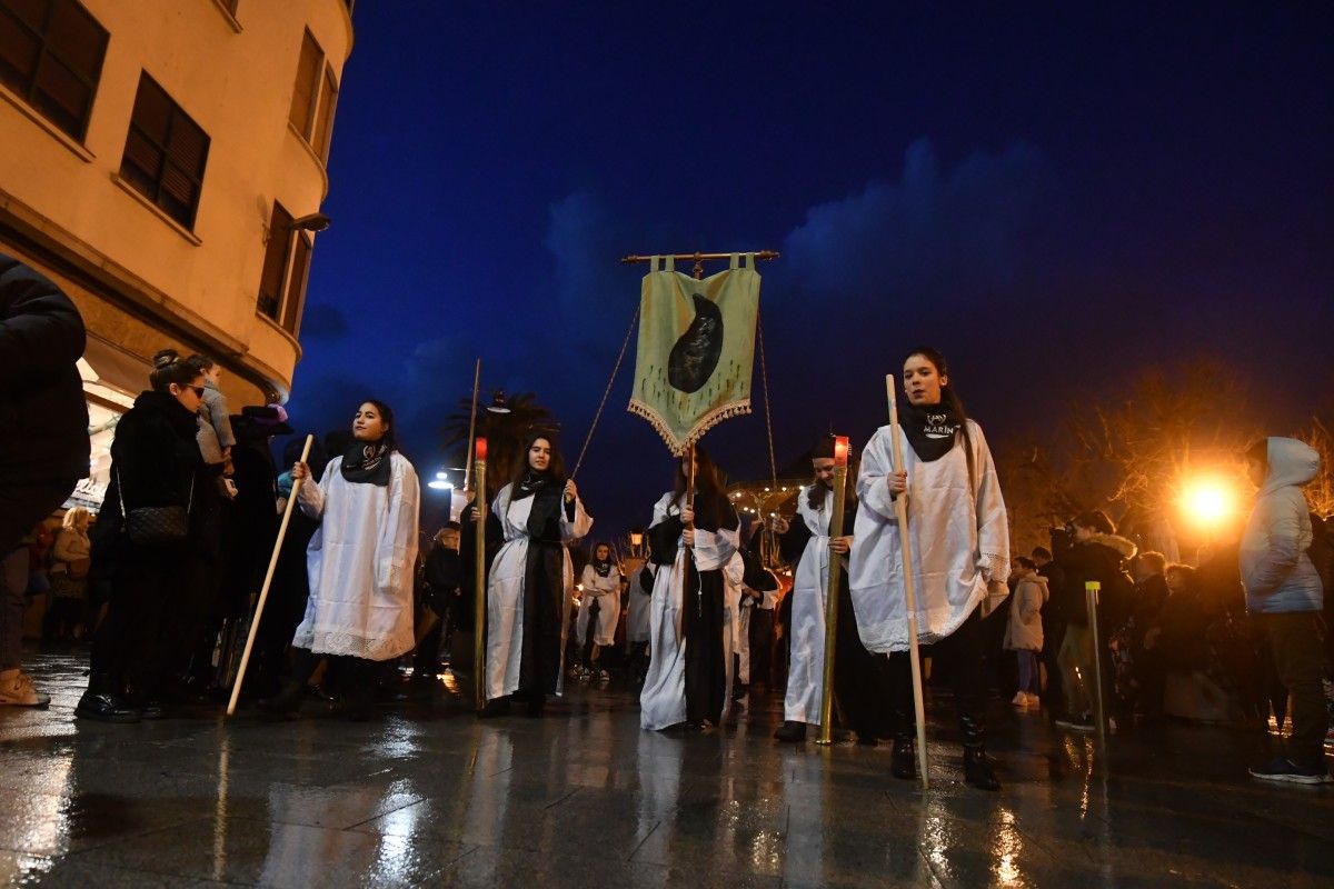 Enterro da Sardiña en Marín