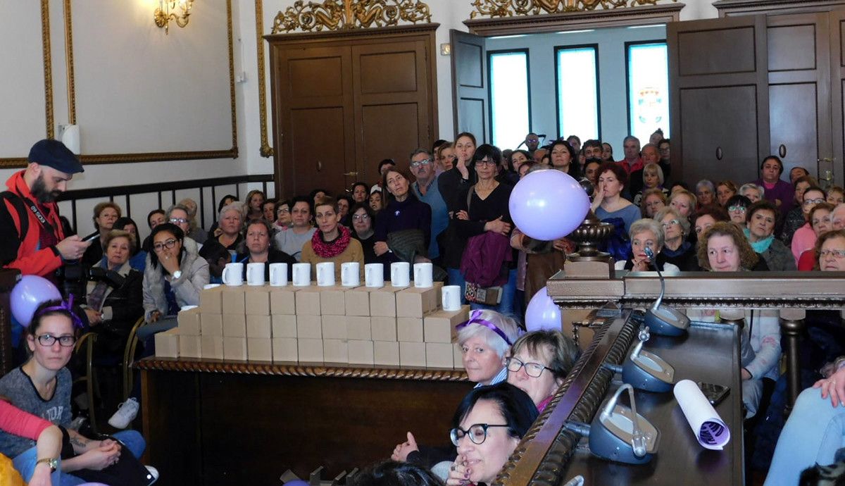 Acto institucional del 8M en Marín