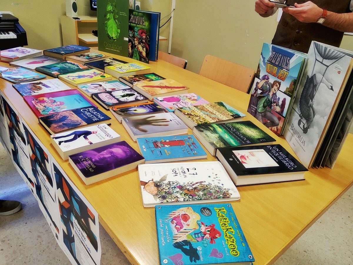 Presentación de la II Feira de Libros Usados en el IES Torrente Ballester