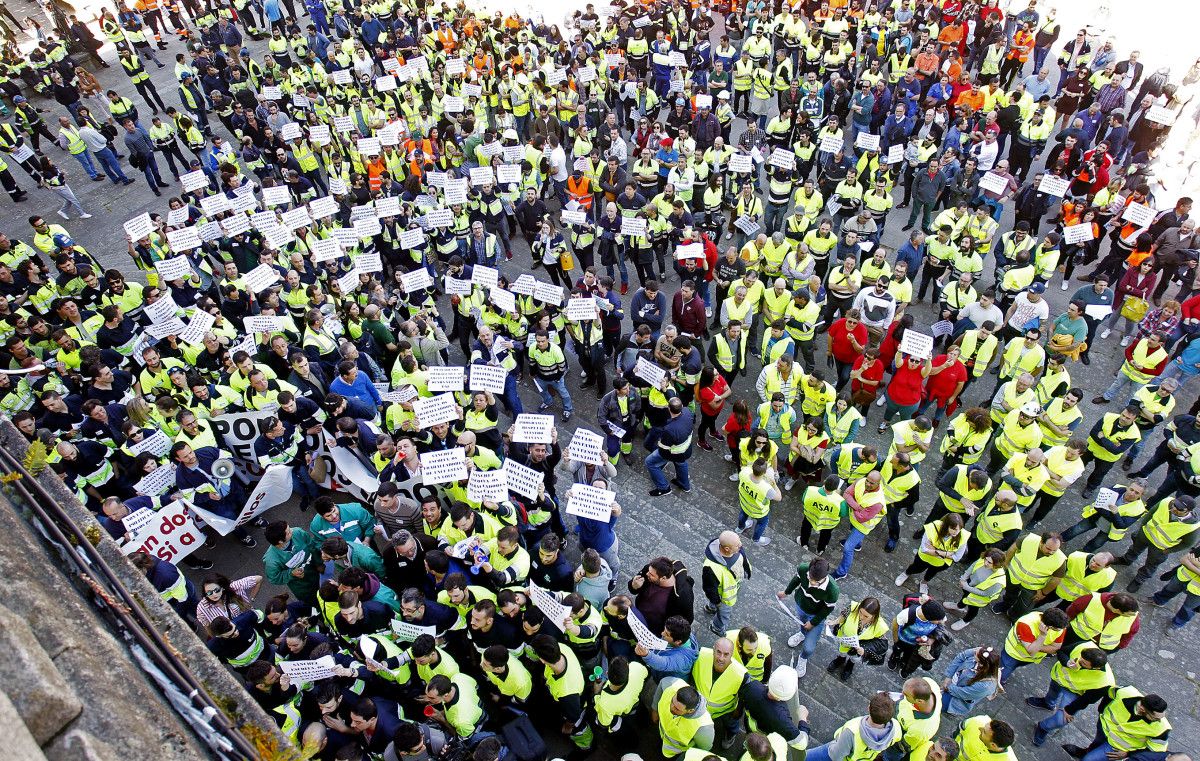 Movilización de los trabajadores de la fábrica de ENCE en Lourizán y de sus empresas auxiliares