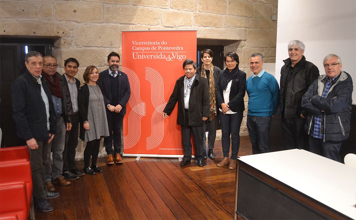 Los representantes de la Royal University of Fine Arts visitan las instalaciones pontevedresas