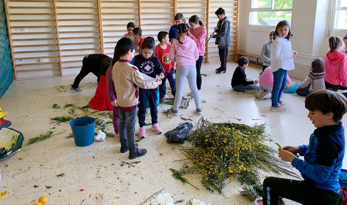 'Festa dos Maios' en el colegio de Ponte Sampaio