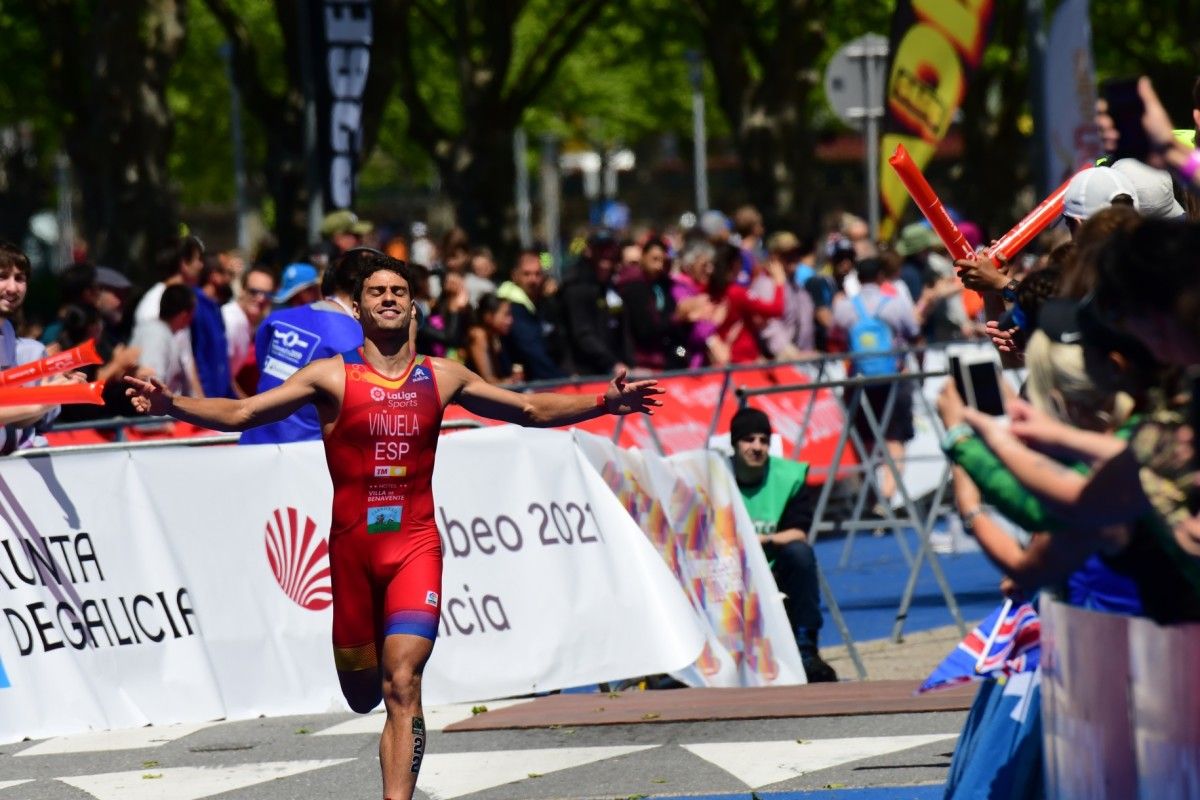 Keviin Tarek Viñuela, plata élite en el Campeonato del Mundo de Acuatlón en Pontevedra